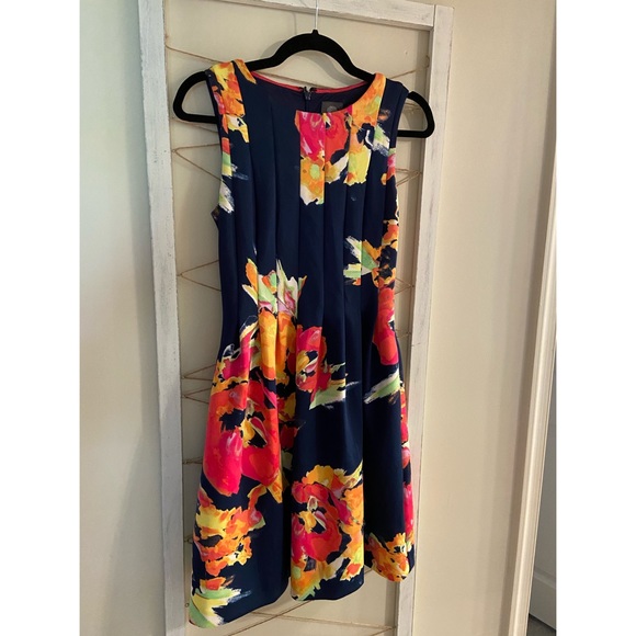 Vince Camuto Floral Dress - Picture 1 of 3
